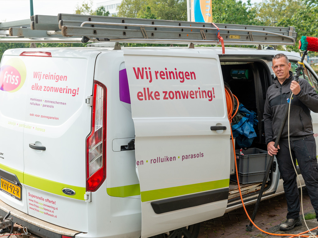 Prijzen zonweringreiniging vergelijken Friss